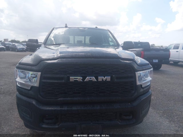 46181652 :رقم المزاد ، 3C6UR5CJ8LG243331 vin ، 2020 Ram 2500 Tradesman  4x4 6'4 Box مزاد بيع