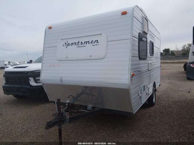 46181675 :رقم المزاد ، 4EXTK1414B5038688 vin ، 2011 Sportsmen 13 Camper Trailer مزاد بيع