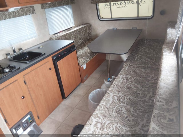 46181675 :رقم المزاد ، 4EXTK1414B5038688 vin ، 2011 Sportsmen 13 Camper Trailer مزاد بيع