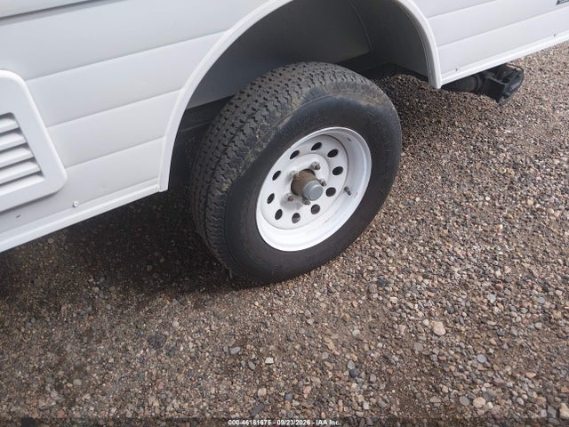 46181675 :رقم المزاد ، 4EXTK1414B5038688 vin ، 2011 Sportsmen 13 Camper Trailer مزاد بيع
