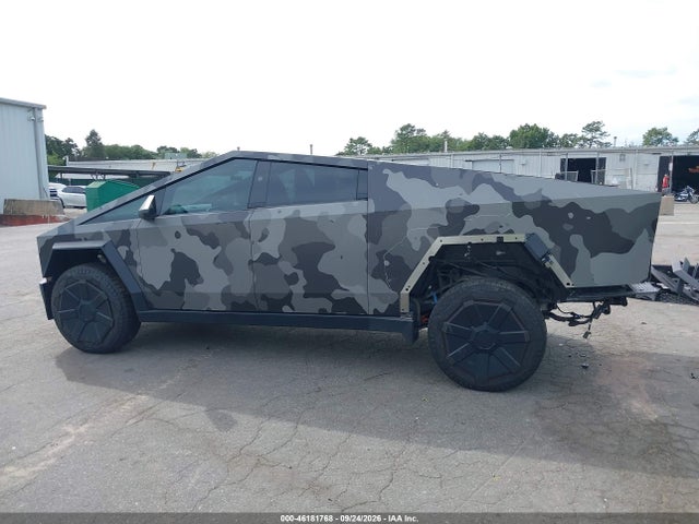 Продаж на аукціоні авто 2024 Tesla Cybertruck All-wheel Drive, vin: 7G2CEHED1RA032375, номер лоту: 46181768