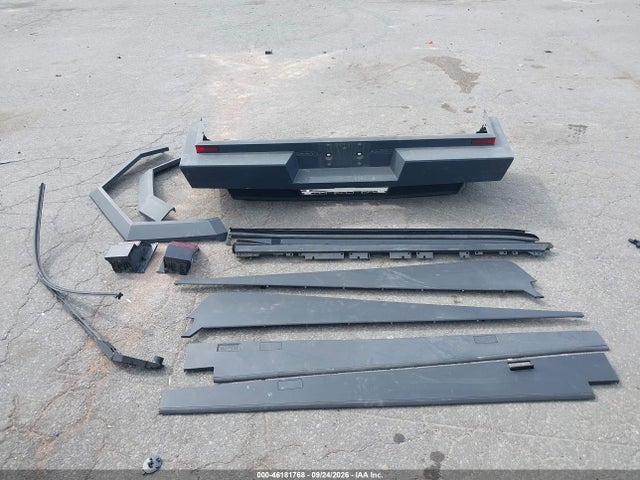 Продаж на аукціоні авто 2024 Tesla Cybertruck All-wheel Drive, vin: 7G2CEHED1RA032375, номер лоту: 46181768