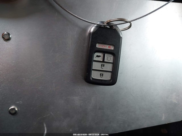 46181828 :رقم المزاد ، 5FNYF6H33JB035993 vin ، 2018 Honda Pilot Ex مزاد بيع