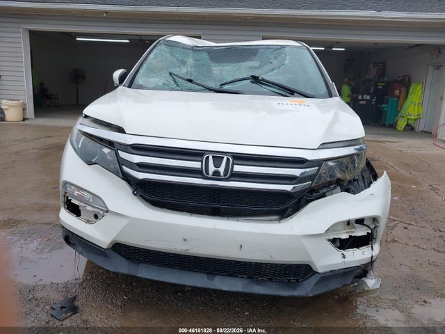46181828 :رقم المزاد ، 5FNYF6H33JB035993 vin ، 2018 Honda Pilot Ex مزاد بيع
