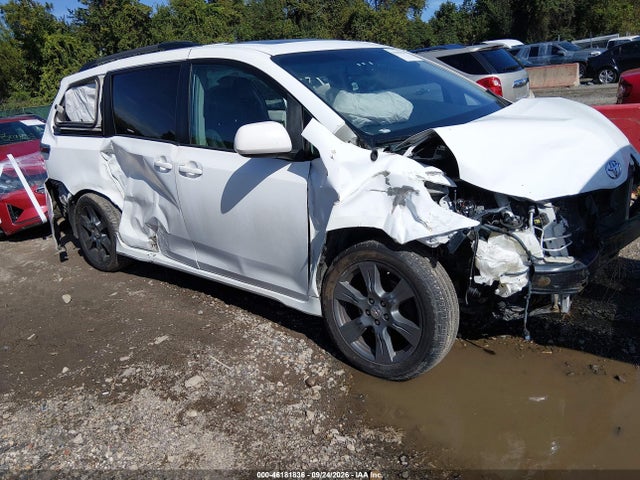 2012 Toyota Sienna Se 8 Passenger მანქანა იყიდება აუქციონზე, vin: 5TDXK3DC3CS184897, აუქციონის ნომერი: 46181836