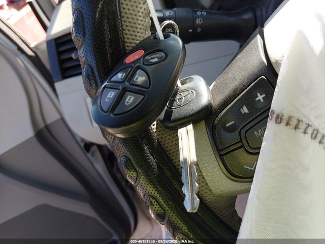 2012 Toyota Sienna Se 8 Passenger მანქანა იყიდება აუქციონზე, vin: 5TDXK3DC3CS184897, აუქციონის ნომერი: 46181836