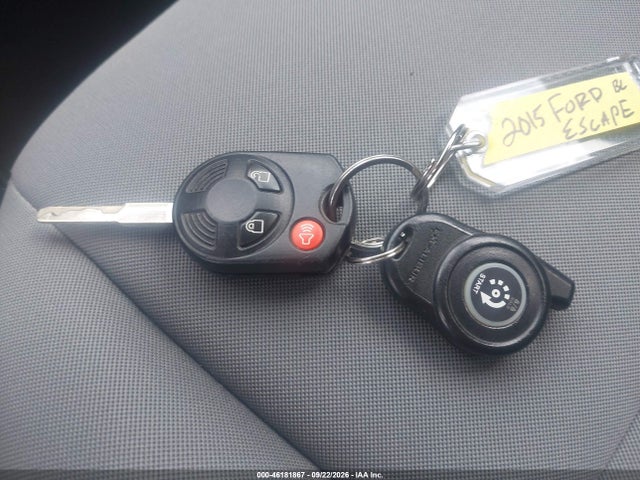 46181867 :رقم المزاد ، 1FMCU9GX3FUC19086 vin ، 2015 Ford Escape Se مزاد بيع
