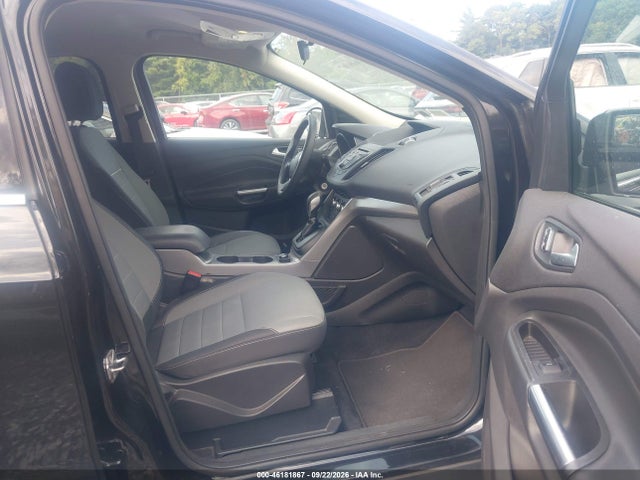 46181867 :رقم المزاد ، 1FMCU9GX3FUC19086 vin ، 2015 Ford Escape Se مزاد بيع