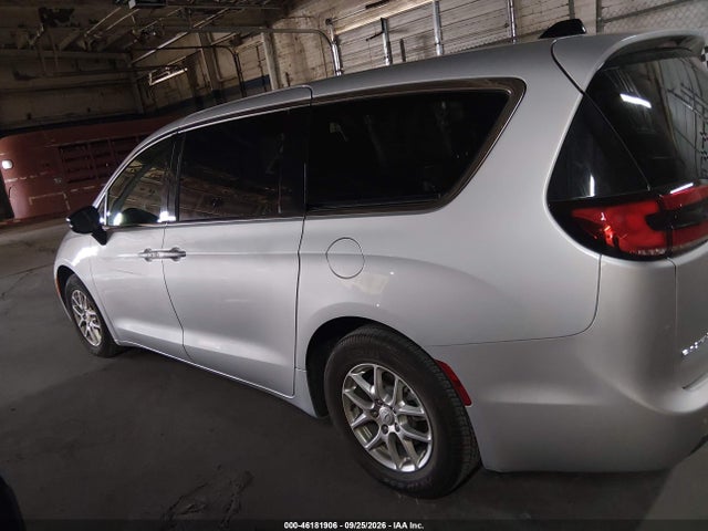 2026 Chrysler Pacifica Select მანქანა იყიდება აუქციონზე, vin: 2C4RC1BG1TR239601, აუქციონის ნომერი: 46181906