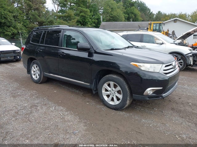 2012 Toyota Highlander Se V6 მანქანა იყიდება აუქციონზე, vin: 5TDBK3EH4CS098664, აუქციონის ნომერი: 46181909