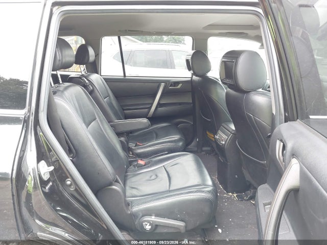 Продажа на аукционе авто 2012 Toyota Highlander Se V6, vin: 5TDBK3EH4CS098664, номер лота: 46181909