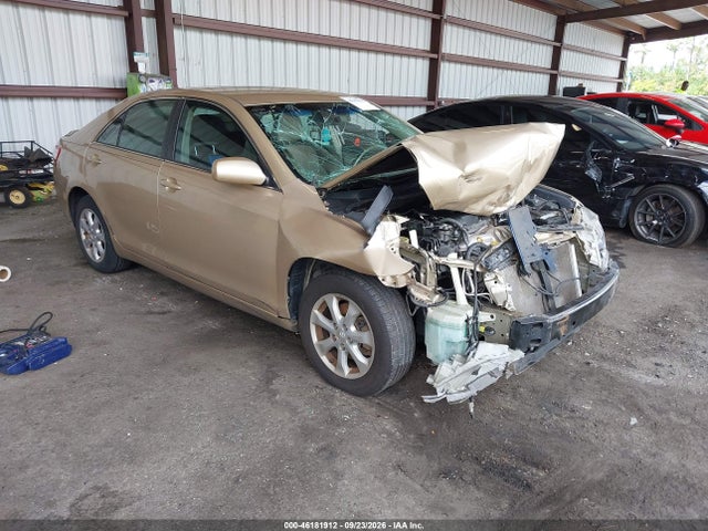 46181912 :رقم المزاد ، 4T1BF3EK4BU641730 vin ، 2011 Toyota Camry Le مزاد بيع
