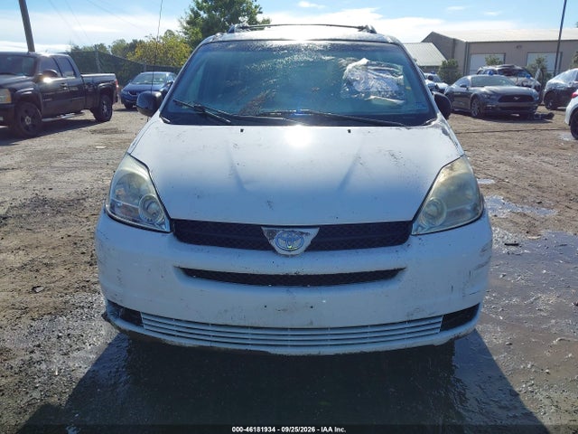 46181934 :رقم المزاد ، 5TDBA23C34S004117 vin ، 2004 Toyota Sienna Le مزاد بيع