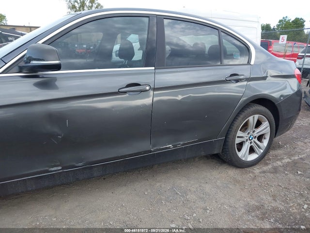 46181972 :رقم المزاد ، WBA8D9C53HK678113 vin ، 2017 Bmw 330i Xdrive مزاد بيع