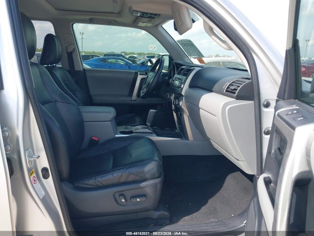 46182021 :رقم المزاد ، JTEZU5JR2A5012592 vin ، 2010 Toyota 4runner Sr5 V6 مزاد بيع