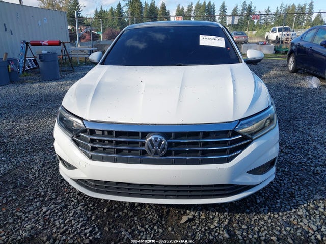 2019 Volkswagen Jetta 1.4t Sel Premium მანქანა იყიდება აუქციონზე, vin: 3VWG57BUXKM002568, აუქციონის ნომერი: 46182030