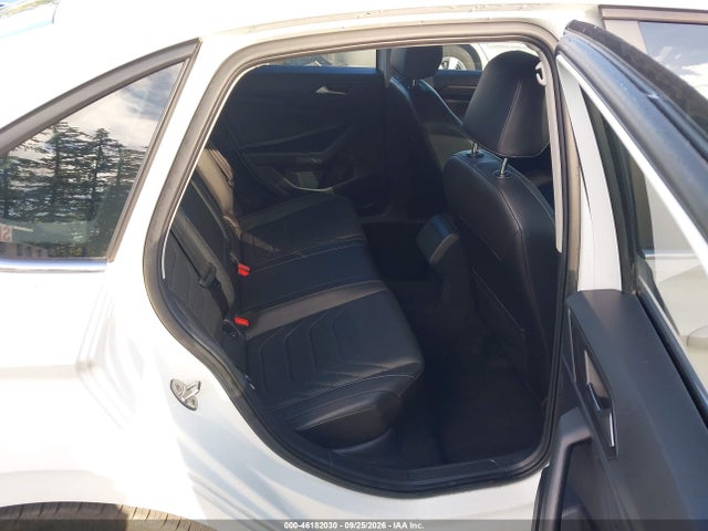 2019 Volkswagen Jetta 1.4t Sel Premium მანქანა იყიდება აუქციონზე, vin: 3VWG57BUXKM002568, აუქციონის ნომერი: 46182030