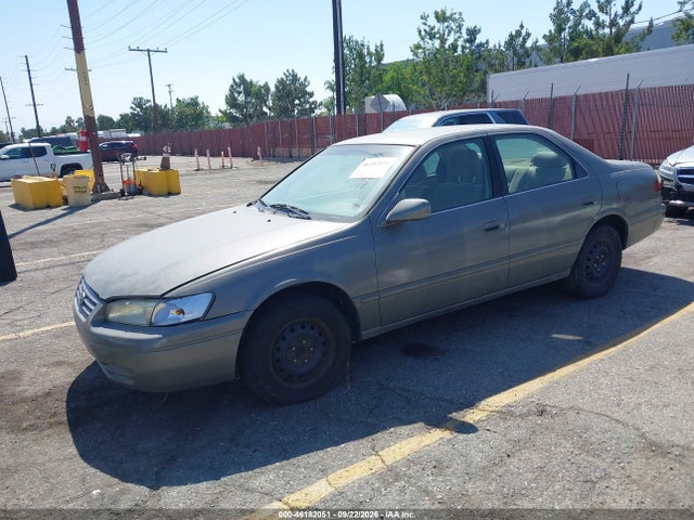 Продажа на аукционе авто 1998 Toyota Camry Le, vin: JT2BG22K6W0128582, номер лота: 46182051
