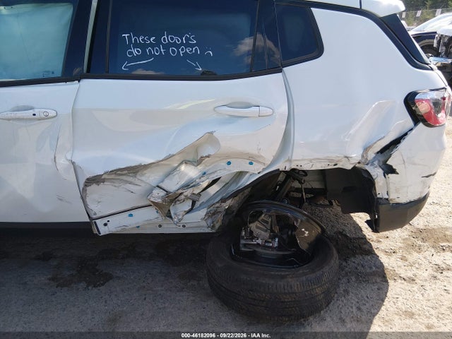 2025 Jeep Compass Latitude 4x4 მანქანა იყიდება აუქციონზე, vin: 3C4NJDBN6ST606007, აუქციონის ნომერი: 46182096