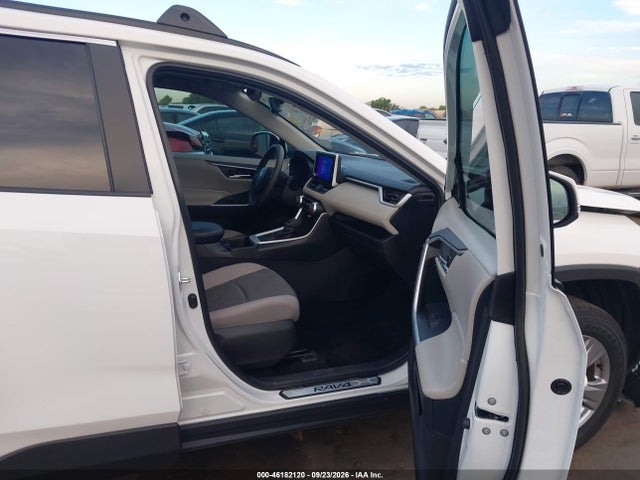 2024 Toyota Rav4 Xle მანქანა იყიდება აუქციონზე, vin: 2T3W1RFV2RW356246, აუქციონის ნომერი: 46182120