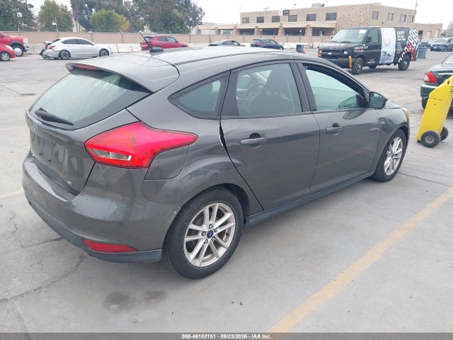 Ford FOCUS SE 2015 1FADP3K24FL289121 Image 4