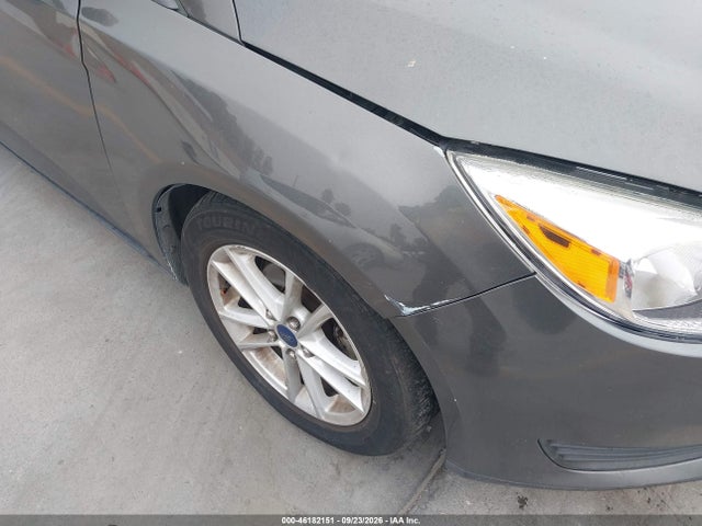Ford FOCUS SE 2015 1FADP3K24FL289121 Image 6
