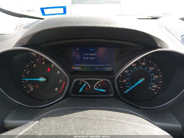 46182162 :رقم المزاد ، 1FMCU0G7XFUA11881 vin ، 2015 Ford Escape Se مزاد بيع