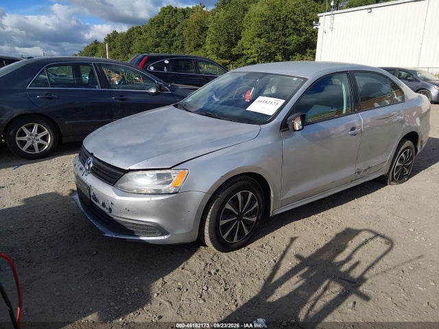 2013 Volkswagen Jetta 2.0l S მანქანა იყიდება აუქციონზე, vin: 3VW2K7AJ8DM281449, აუქციონის ნომერი: 46182173