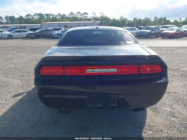 46182387 :رقم المزاد ، 2C3CDYBT0EH158546 vin ، 2014 Dodge Challenger R/t Classic مزاد بيع