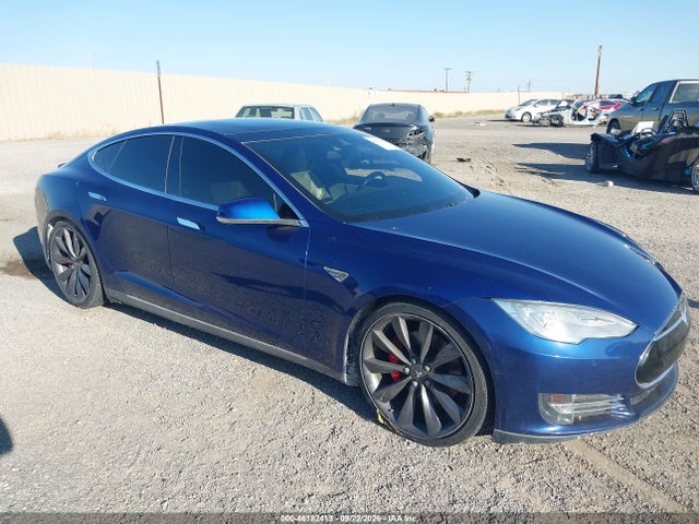 46182413 :رقم المزاد ، 5YJSA1E4XFF109180 vin ، 2015 Tesla Model S 85d/p85d مزاد بيع