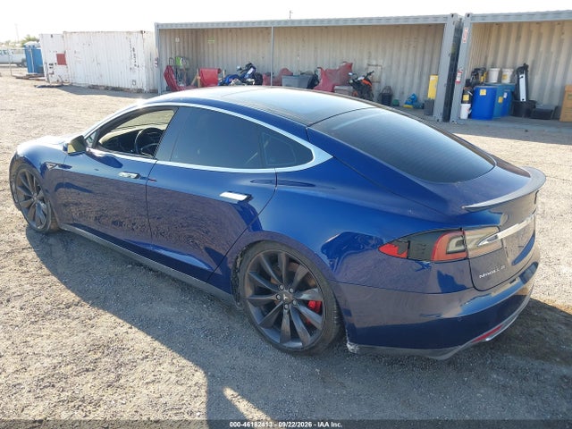 2015 Tesla Model S 85d/p85d მანქანა იყიდება აუქციონზე, vin: 5YJSA1E4XFF109180, აუქციონის ნომერი: 46182413