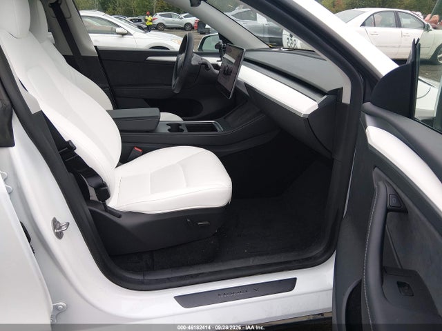 Aukcja sprzedaży 2025 Tesla Model Y Long Range Dual Motor All-wheel Drive, vin: 7SAYGDEE7SF241751, numer aukcji: 46182414
