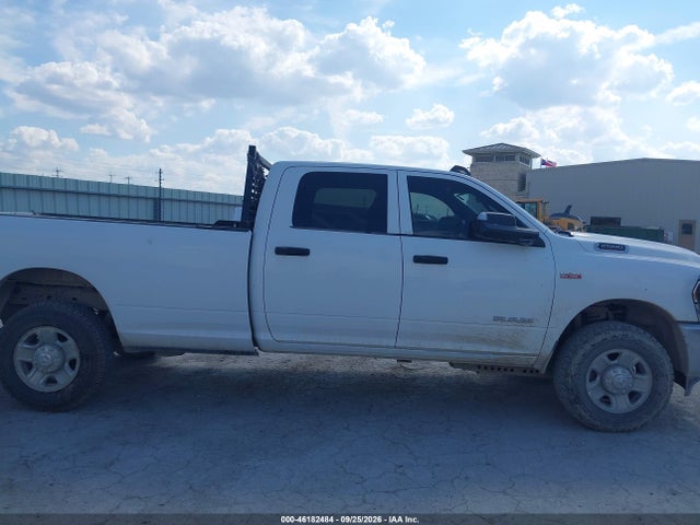 46182484 :رقم المزاد ، 3C6UR5HJ2NG438353 vin ، 2022 Ram 2500 Tradesman مزاد بيع