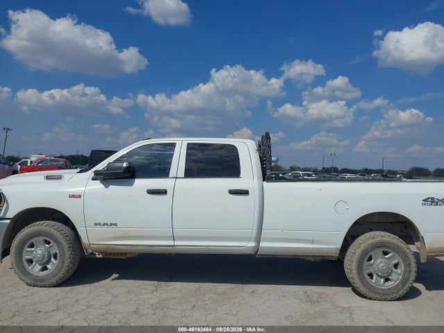46182484 :رقم المزاد ، 3C6UR5HJ2NG438353 vin ، 2022 Ram 2500 Tradesman مزاد بيع