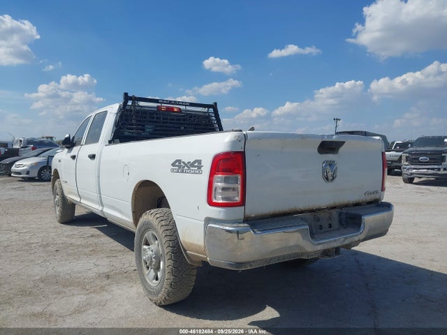 46182484 :رقم المزاد ، 3C6UR5HJ2NG438353 vin ، 2022 Ram 2500 Tradesman مزاد بيع