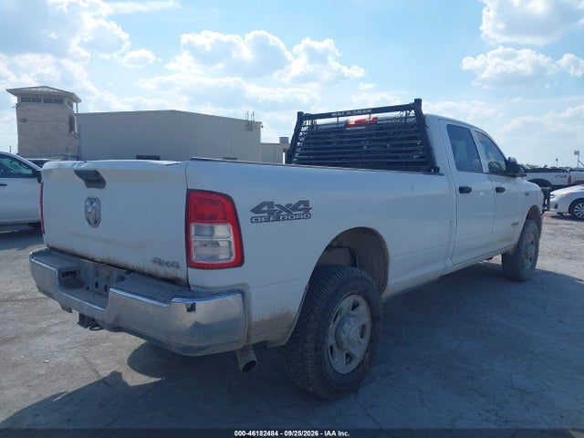 46182484 :رقم المزاد ، 3C6UR5HJ2NG438353 vin ، 2022 Ram 2500 Tradesman مزاد بيع