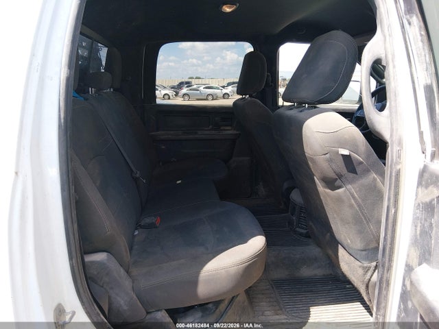 46182484 :رقم المزاد ، 3C6UR5HJ2NG438353 vin ، 2022 Ram 2500 Tradesman مزاد بيع