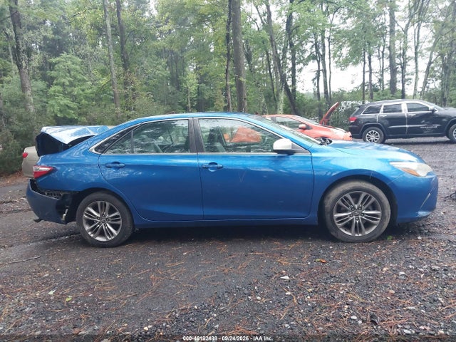 46182488 :رقم المزاد ، 4T1BF1FK0HU703362 vin ، 2017 Toyota Camry Se مزاد بيع