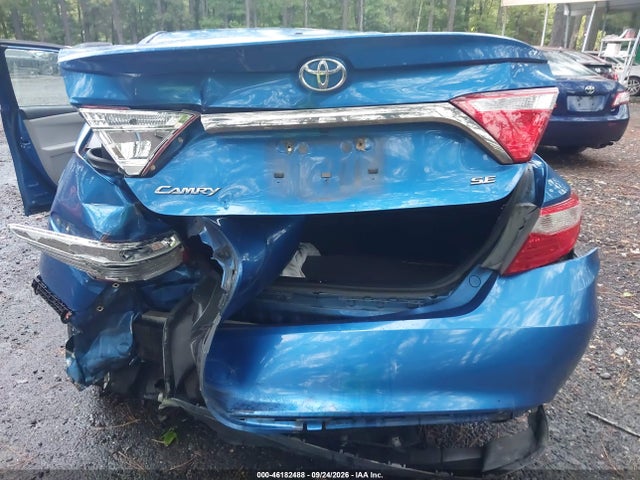 46182488 :رقم المزاد ، 4T1BF1FK0HU703362 vin ، 2017 Toyota Camry Se مزاد بيع