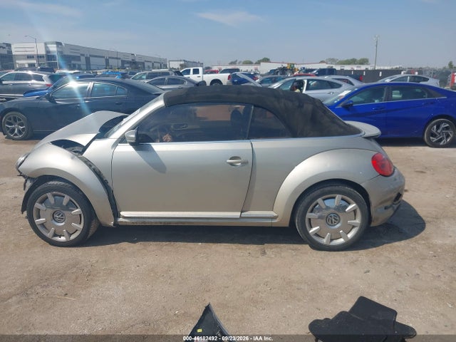 46182492 :رقم المزاد ، 3VW507AT3FM802861 vin ، 2015 Volkswagen Beetle 1.8t مزاد بيع