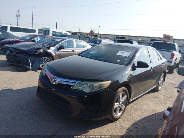 46182533 :رقم المزاد ، 4T4BF1FK8ER338608 vin ، 2014 Toyota Camry Le مزاد بيع