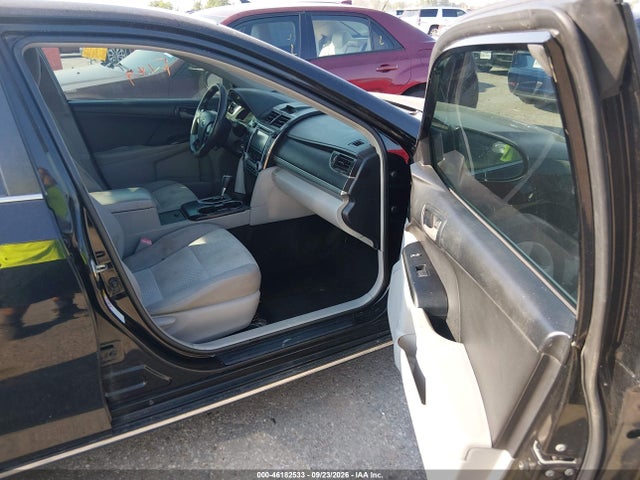 46182533 :رقم المزاد ، 4T4BF1FK8ER338608 vin ، 2014 Toyota Camry Le مزاد بيع