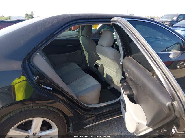 46182533 :رقم المزاد ، 4T4BF1FK8ER338608 vin ، 2014 Toyota Camry Le مزاد بيع