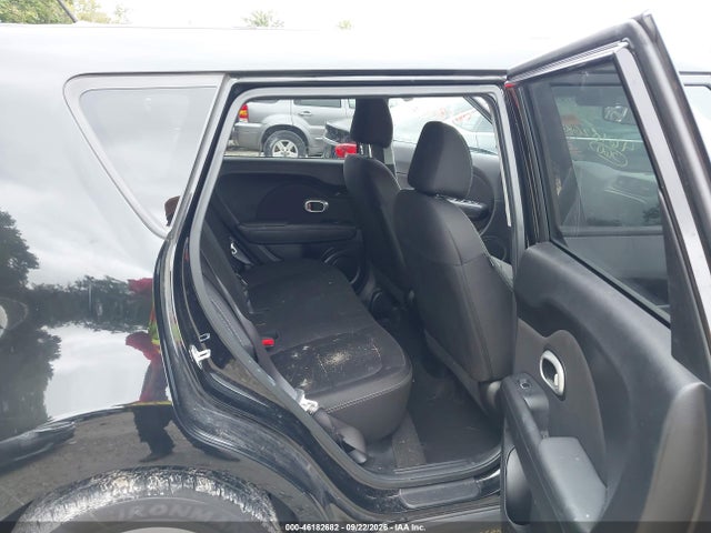 Продаж на аукціоні авто 2018 Kia Soul, vin: KNDJN2A23J7903589, номер лоту: 46182682