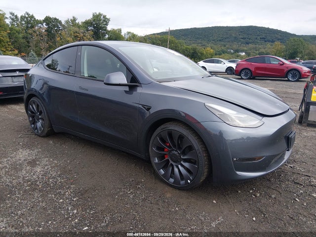 46182694 :رقم المزاد ، 7SAYGDEF7PF824885 vin ، 2023 Tesla Model Y Performance Dual Motor All-wheel Drive مزاد بيع