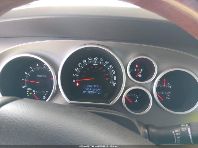 Продаж на аукціоні авто 2016 Toyota Sequoia Platinum 5.7l V8, vin: 5TDDY5G12GS136644, номер лоту: 46182746