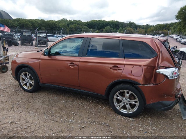 46182771 :رقم المزاد ، JA4AZ3A33FZ009164 vin ، 2015 Mitsubishi Outlander Se مزاد بيع