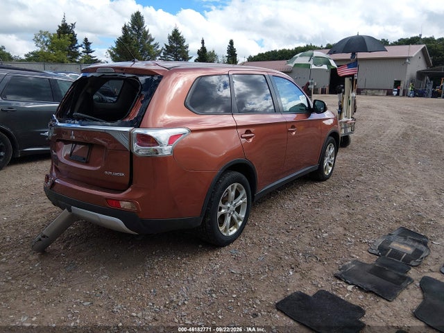 46182771 :رقم المزاد ، JA4AZ3A33FZ009164 vin ، 2015 Mitsubishi Outlander Se مزاد بيع