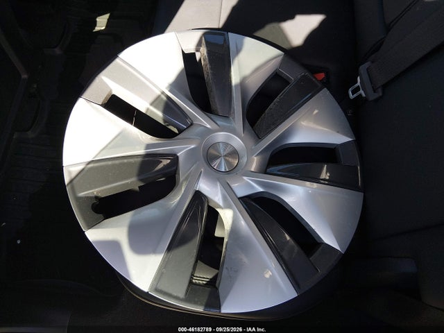 46182789 :رقم المزاد ، 7SAYGDEE9PF862416 vin ، 2023 Tesla Model Y Awd/long Range Dual Motor All-wheel Drive مزاد بيع