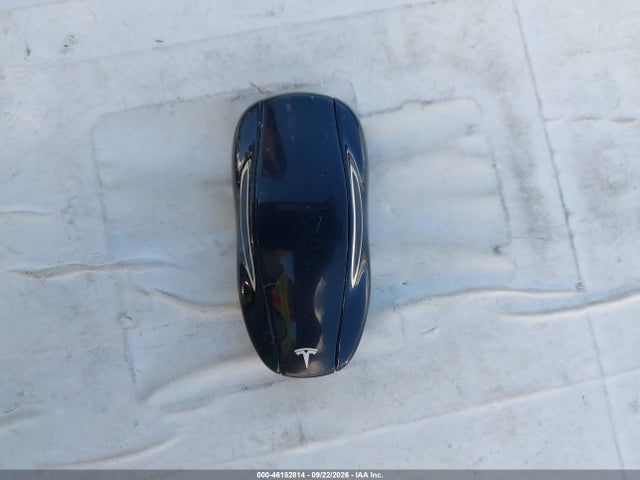 Продажа на аукционе авто 2015 Tesla Model S 85d/p85d, vin: 5YJSA1V44FF097964, номер лота: 46182814